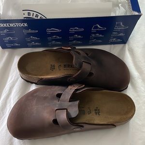 Brand new never worn Boston BS